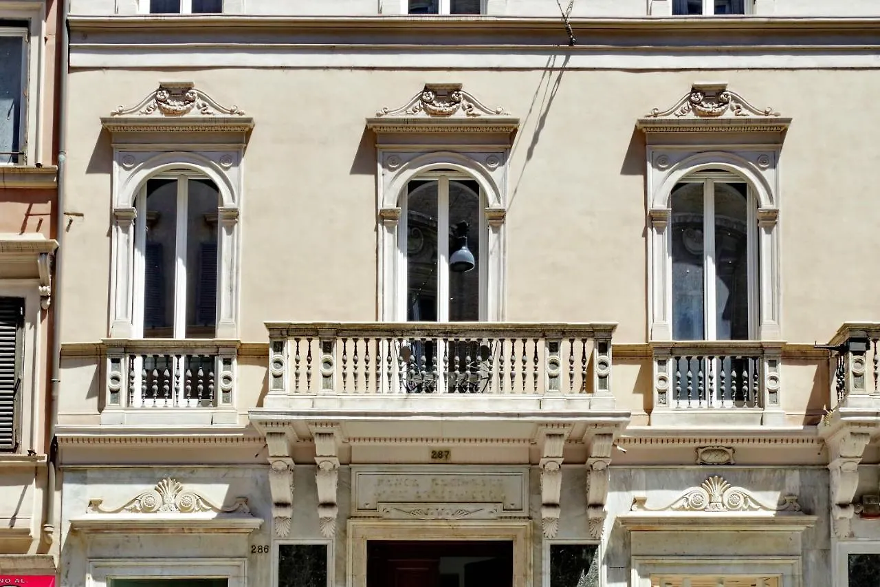 Suite Della Pigna Rome